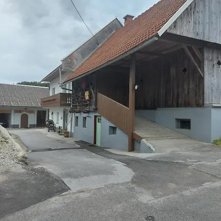 Pr' Sovarjo * Zgornje Gorje