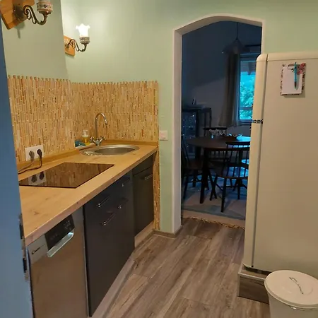 아파트 Pr' Sovarjo *