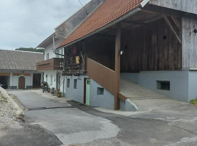 Pr' Sovarjo * Zgornje Gorje